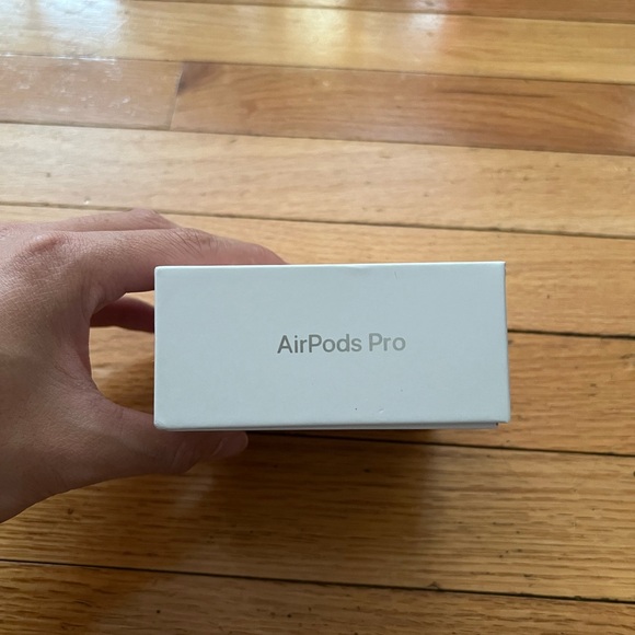 Apple AirPods Pro 2nd Gen